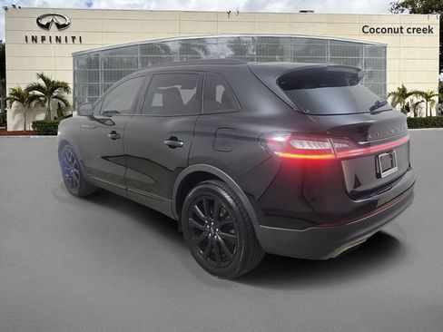 Used 2023 Lincoln Nautilus Reserve w/ Monochromatic Package AWD/4WD image 3