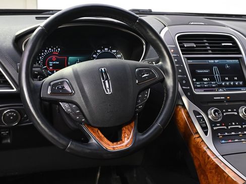 Used 2016 Lincoln MKX Reserve w/ Climate Package image 12