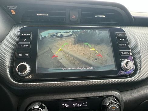 Used 2022 Nissan Kicks SV image 23