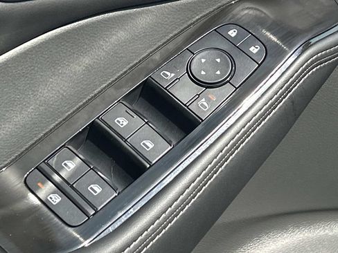 New 2026 Nissan Rogue SV AWD/4WD image 18