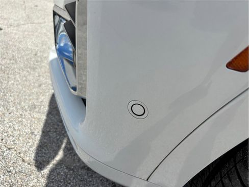 Used 2021 BMW X7 xDrive40i w/ Parking Assistance Package image 14