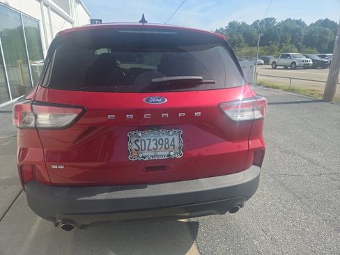 Used 2022 Ford Escape SE w/ SE Sport Appearance Package FWD image 34
