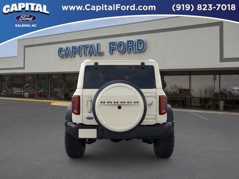 New 2026 Ford Bronco Outer Banks w/ Sasquatch Package AWD/4WD image 5