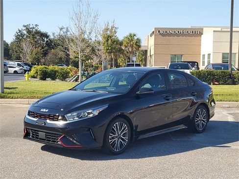 Used 2023 Kia Forte GT-Line w/ GT-Line Premium Package image 2