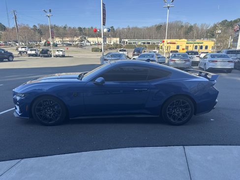Used 2024 Ford Mustang GT Premium w/ GT Performance Package image 5