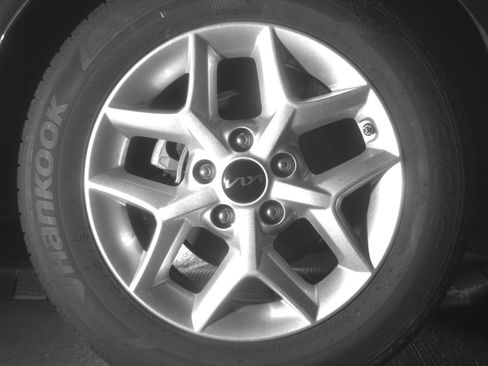 Used 2025 Kia Soul LX w/ LX Technology Package FWD image 15