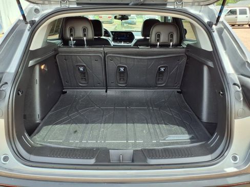 Used 2025 Chevrolet Trax ACTIV w/ Driver Confidence Package image 9