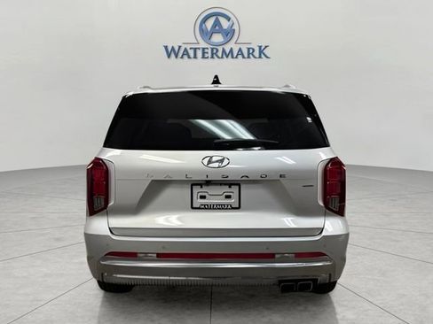 Used 2025 Hyundai Palisade Calligraphy image 4