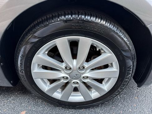 Used 2015 Kia Forte EX image 39