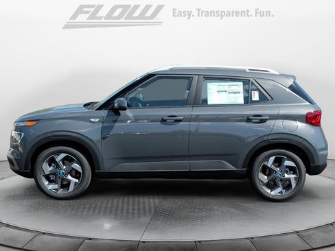 New 2026 Hyundai Venue SEL FWD image 4