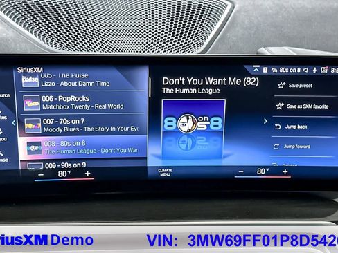 Used 2023 BMW 330i Sedan w/ Premium Package image 28