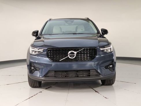 New 2026 Volvo XC40 B5 Plus w/ Protection Package Premier image 9