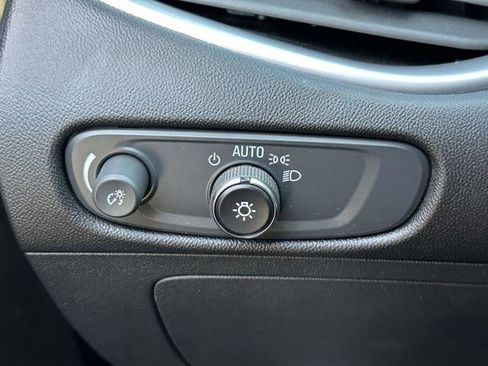 Used 2024 Chevrolet Malibu LT image 13