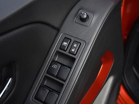 Certified 2025 Nissan Frontier PRO-4X w/ Pro Convenience Package image 10