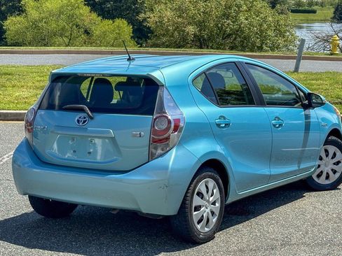 Used 2014 Toyota Prius C Two FWD image 11