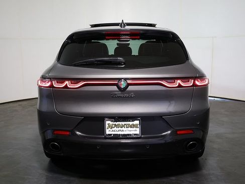 Used 2024 Alfa Romeo Tonale Veloce AWD/4WD image 10