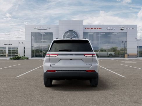 New 2025 Jeep Grand Cherokee Limited w/ Luxury Tech Group II AWD/4WD image 8