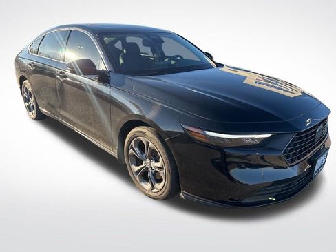 Used 2024 Honda Accord EX-L image 9