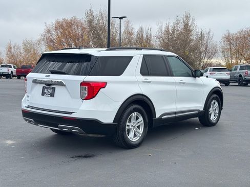Used 2022 Ford Explorer XLT w/ Equipment Group 202A RWD image 6