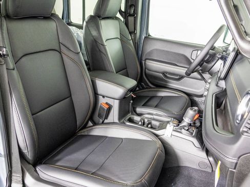 New 2026 Jeep Gladiator Sport AWD/4WD image 42
