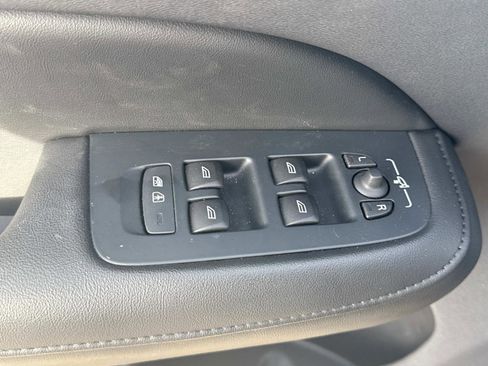 Certified 2024 Volvo S60 B5 Ultimate image 17