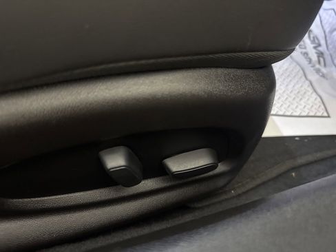 Used 2018 Chevrolet Camaro SS RWD image 45