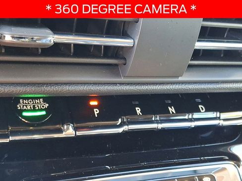 Used 2025 Lincoln Corsair AWD w/ Equipment Group 101A image 14