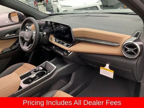 New 2026 Chevrolet Equinox ACTIV w/ Convenience Package III AWD/4WD image 21