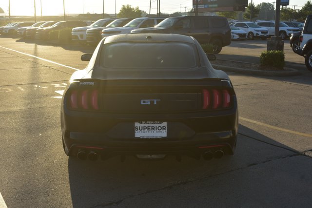 Used 2018 Ford Mustang GT Premium w/ Carbon Sport Interior Package RWD image 6