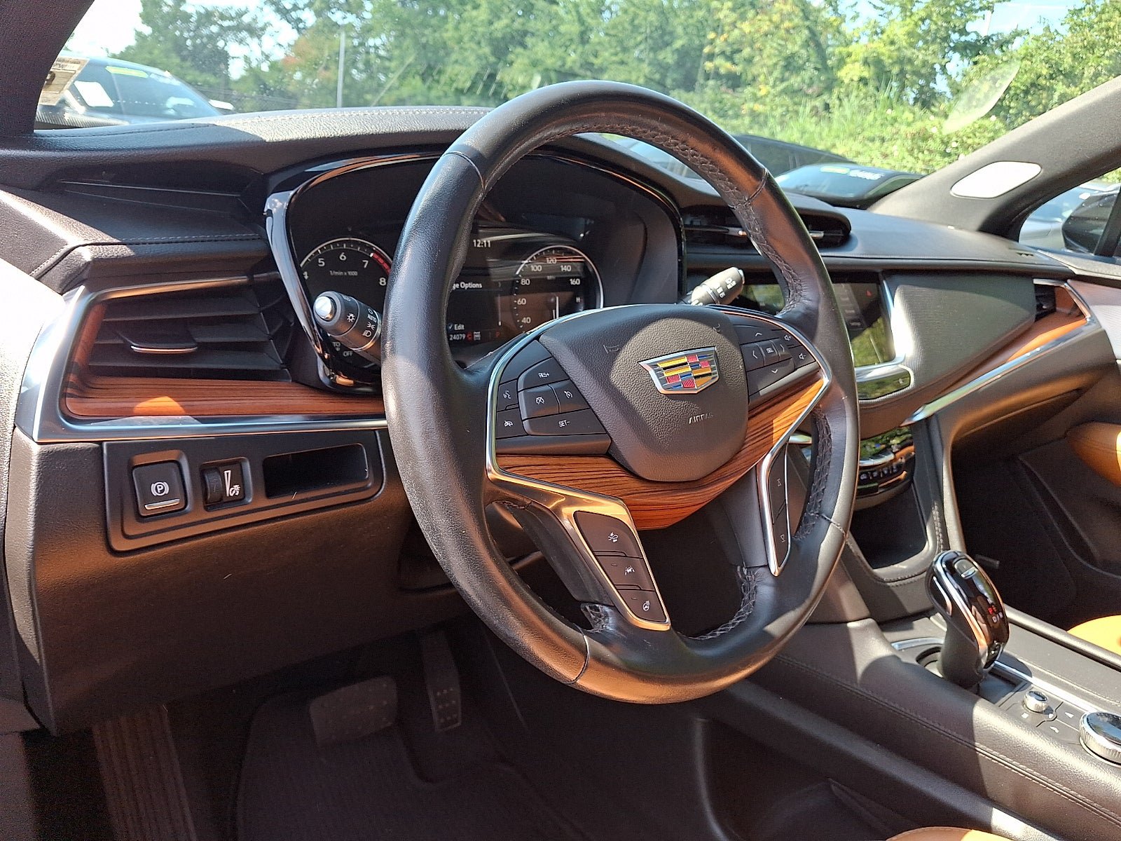 Certified 2023 Cadillac XT5 Premium Luxury AWD/4WD image 16