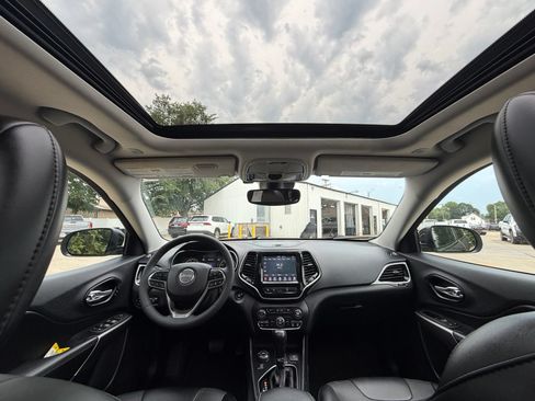 Used 2022 Jeep Cherokee Limited AWD/4WD image 26