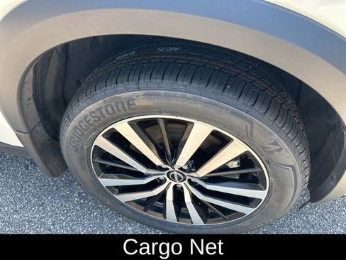 Used 2023 Nissan Pathfinder Platinum w/ Cargo Package AWD/4WD image 14