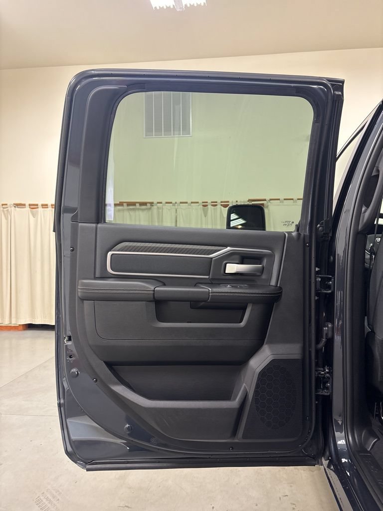 New 2026 RAM 2500 Big Horn AWD/4WD image 22