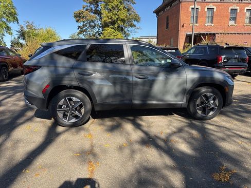 New 2026 Hyundai Tucson SEL image 8