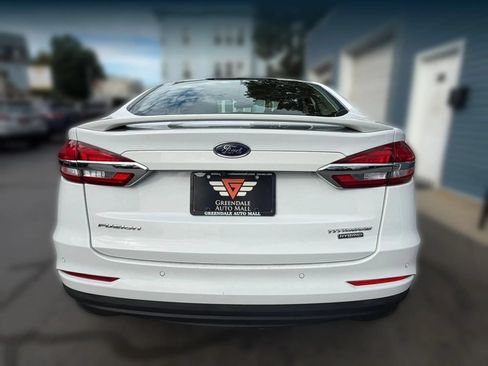 Used 2020 Ford Fusion Titanium FWD image 5