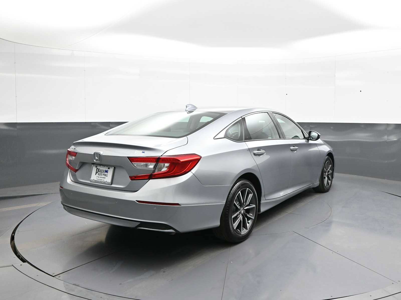 Certified 2022 Honda Accord EX-L image 6