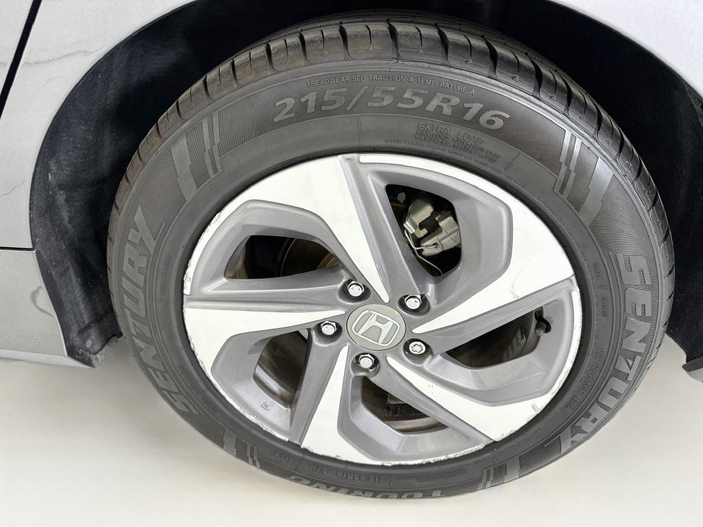 Used 2019 Honda Insight EX image 29