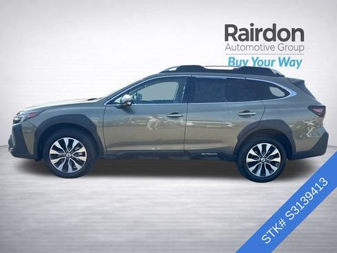 Used 2025 Subaru Outback Touring XT AWD/4WD image 4