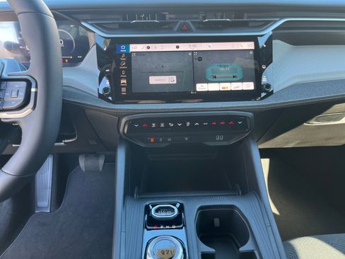 New 2026 Jeep Cherokee Laredo AWD/4WD image 22