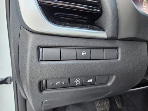 Used 2024 Nissan Rogue SL w/ SL Premium Package image 32