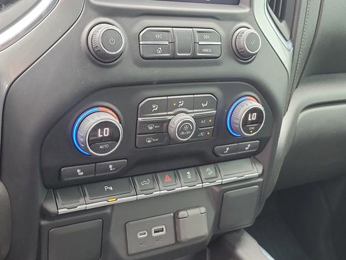 Used 2022 Chevrolet Silverado 1500 LT Trail Boss w/ Safety Package image 29