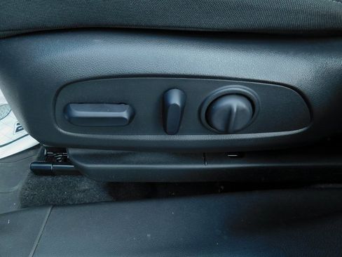 Used 2023 Chevrolet TrailBlazer LT w/ Convenience Package image 23