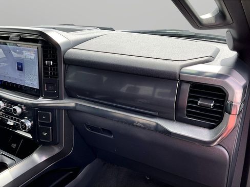 Used 2025 Ford F150 Lariat AWD/4WD image 21