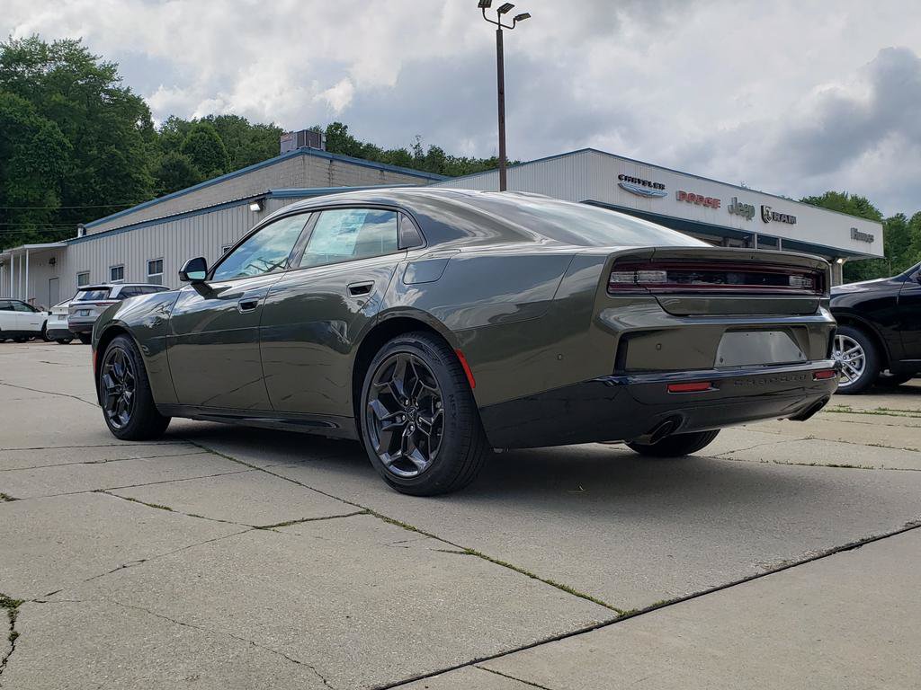 New 2026 Dodge Charger R/T w/ Driver Convenience Group AWD/4WD image 5