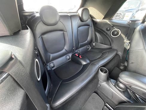 Used 2016 MINI Cooper Convertible image 33