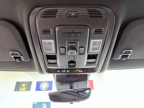 Used 2024 GMC Yukon Denali Ultimate AWD/4WD image 14