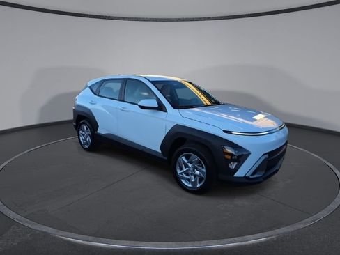 New 2026 Hyundai Kona SE image 2
