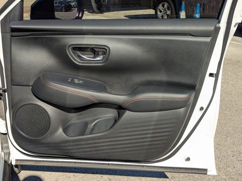 Used 2024 Honda HR-V Sport image 28