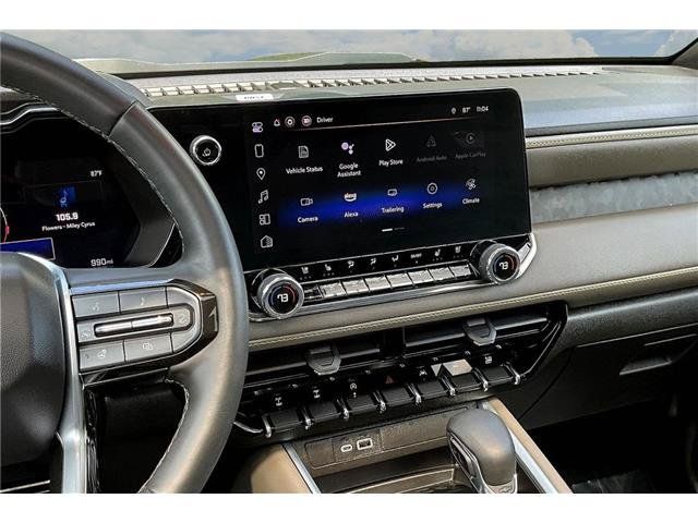 Used 2025 Chevrolet Colorado ZR2 w/ Technology Package AWD/4WD image 12