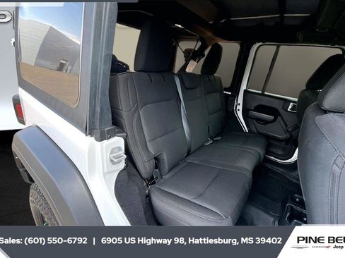 Used 2022 Jeep Wrangler Unlimited Sport image 20